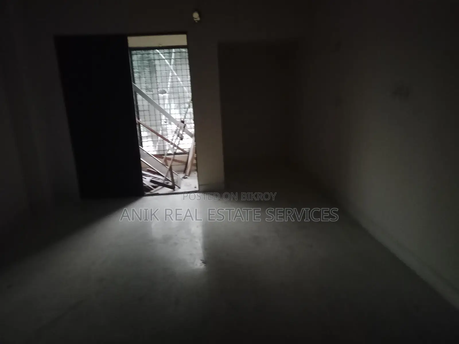 গুলশানে ২৫০০ বর্গফুটের অফিস স্পেস ভাড়া