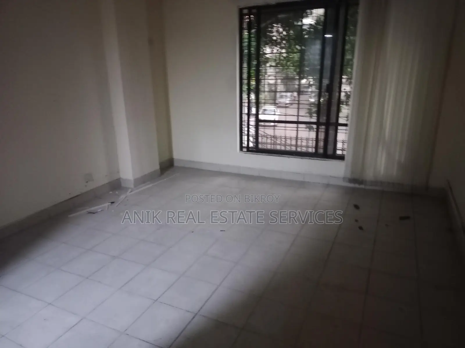 গুলশানে ২৫০০ বর্গফুটের অফিস স্পেস ভাড়া