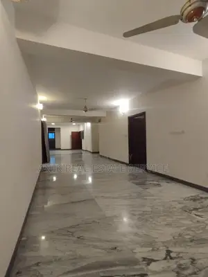 গুলশান নর্থে সুইমিং পুল ও জিম সুবিধাসহ সেমি-ফার্নিশড ফ্ল্যাট ভাড়া