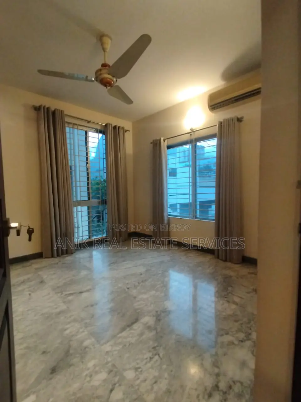 Swmming Pool Gym Semi Farnised Flat Rent At Gulshan North