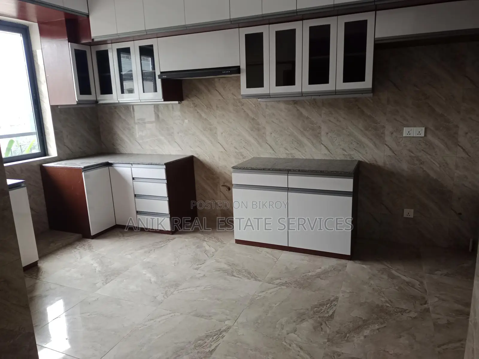 Swmming Pool Gym Full Farnised Flat Rent In Gulshan North