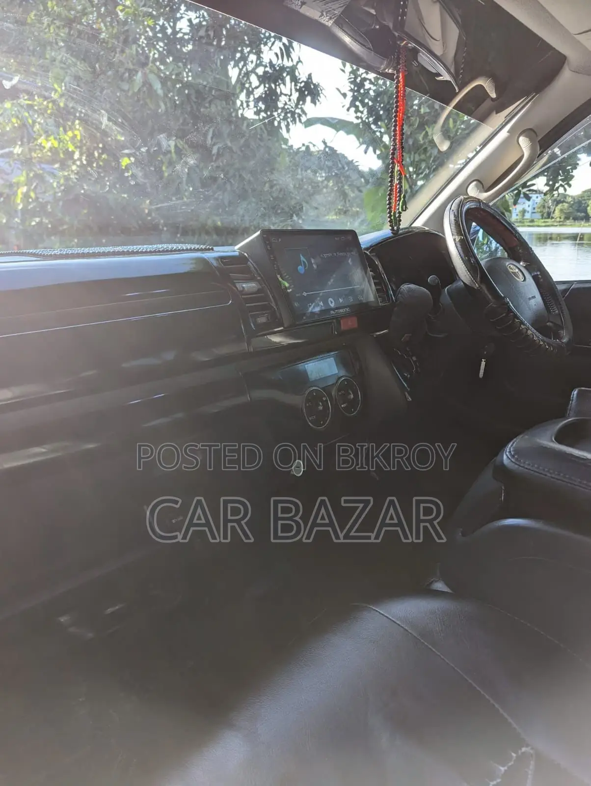 Toyota Hiace Super GL Black 2012