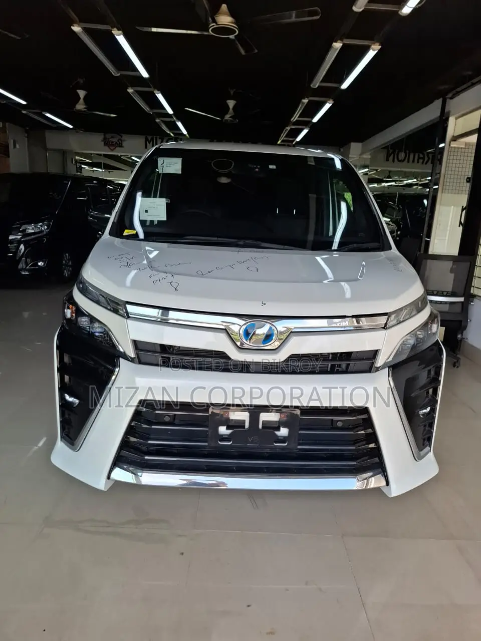 Toyota Voxy ZS KIRAMIKI 2 2020