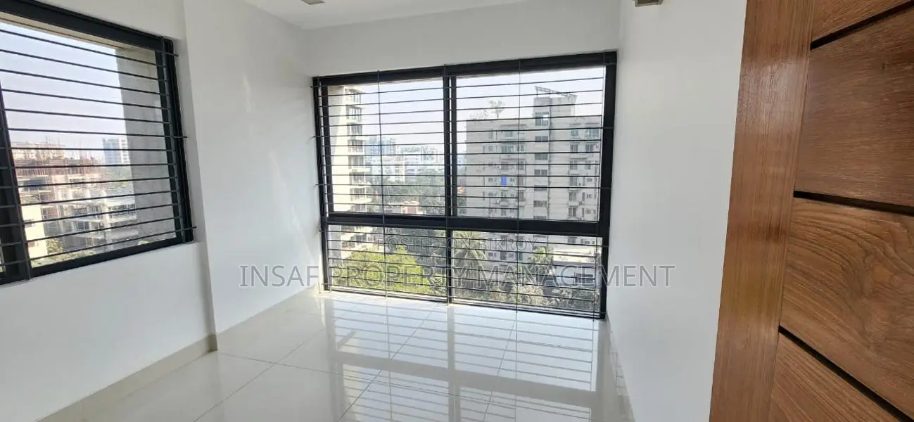 4-bedroom Apartment in Gulshan for Sale