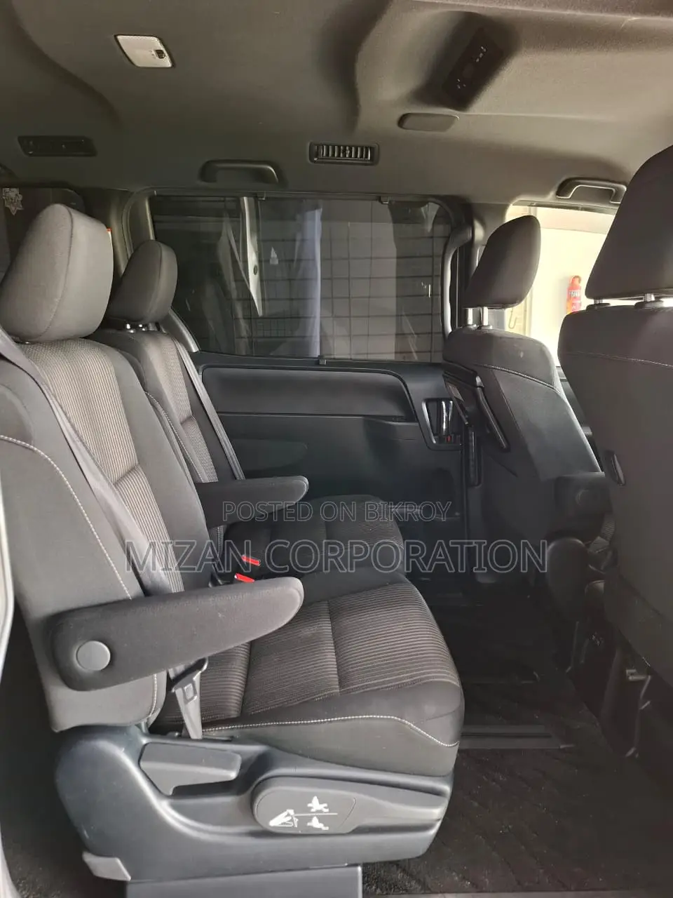 Toyota Voxy ZS KIRAMIKI 2 2020