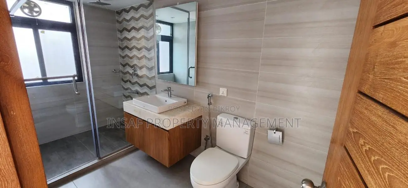 4-bedroom Apartment in Gulshan for Sale