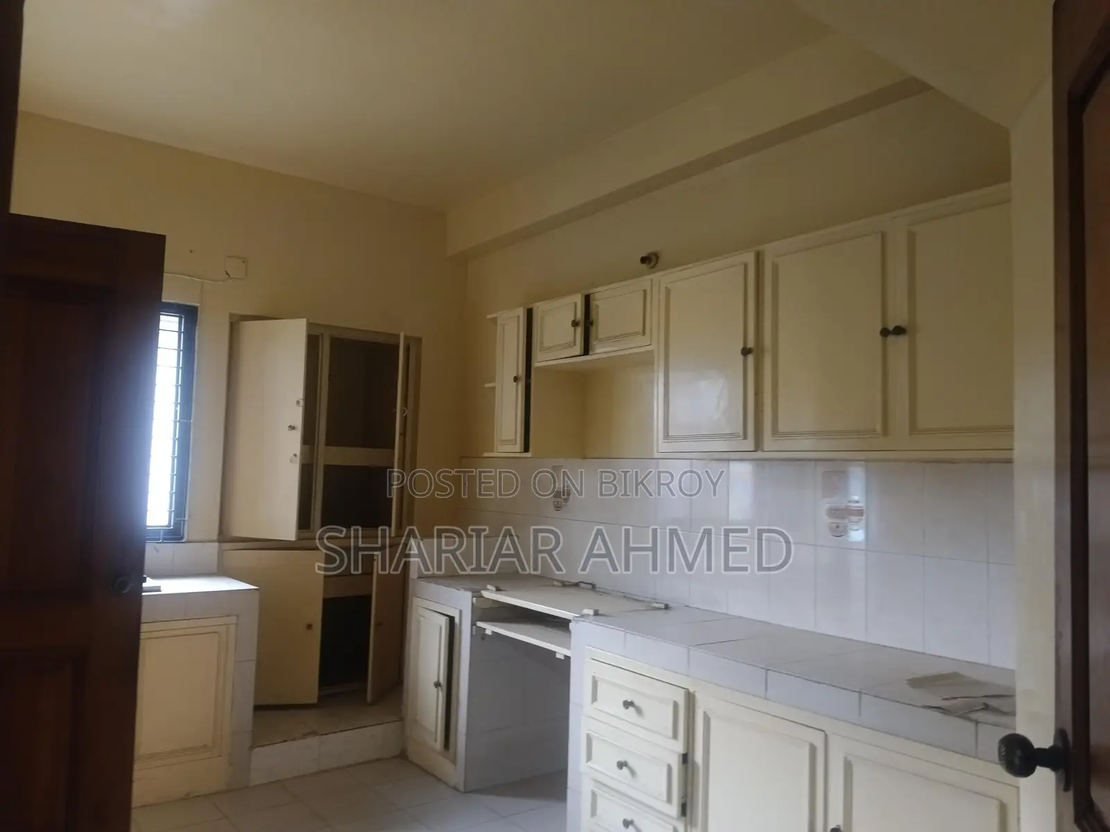 2200 Sqft 3 Bed Un-Furnished Apartment For Rent in Gulshan
