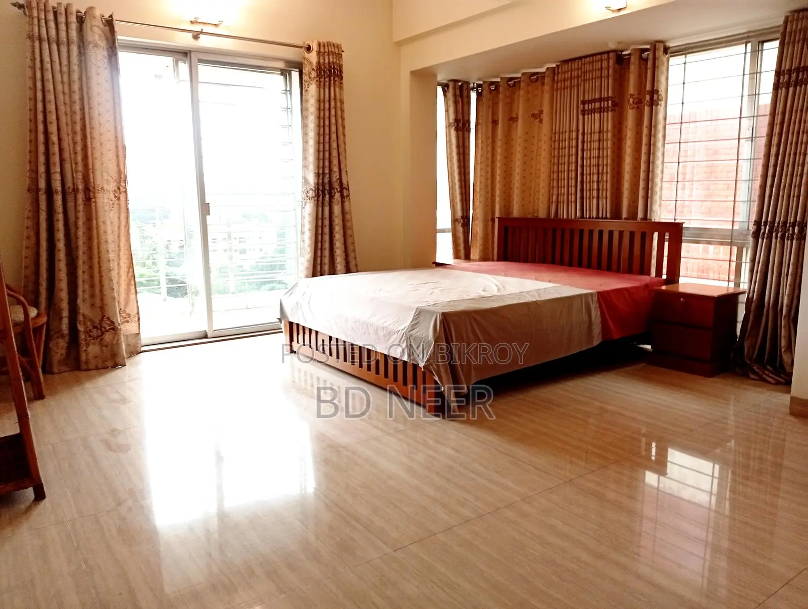 Lake View Semi Furnished 4 Bed 9th Floor Apt. For Rent in Gulshan-2