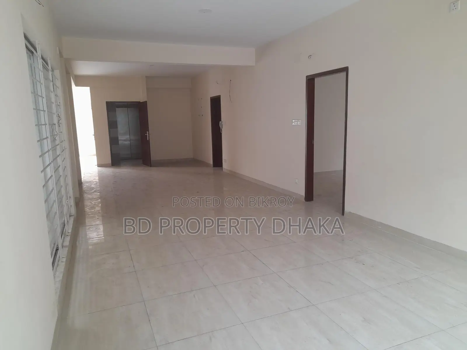 2960 Sqft New Building Office Space Rent in Banani
