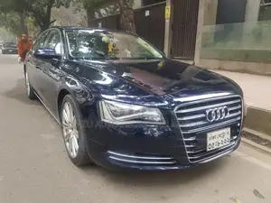 ভাড়ার জন্য অডি (Audi)