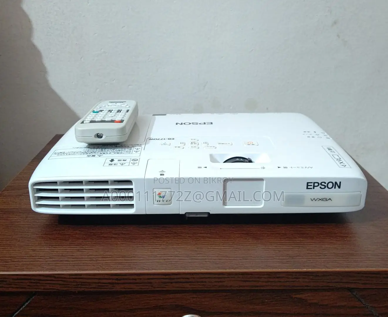 Epson EB-1770W Wireless Projector Made in Japan