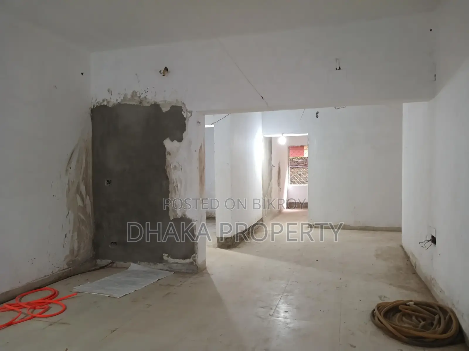 বনানীতে রেস্টুরেন্টের জন্য ২৬০০ বর্গফুটের গ্রাউন্ড ফ্লোর ভাড়া হবে