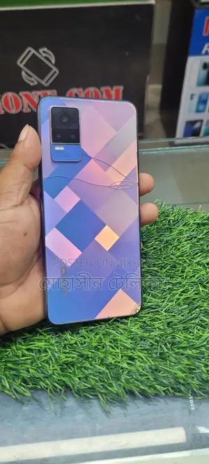 Vivo Y73 8/128 (Used)