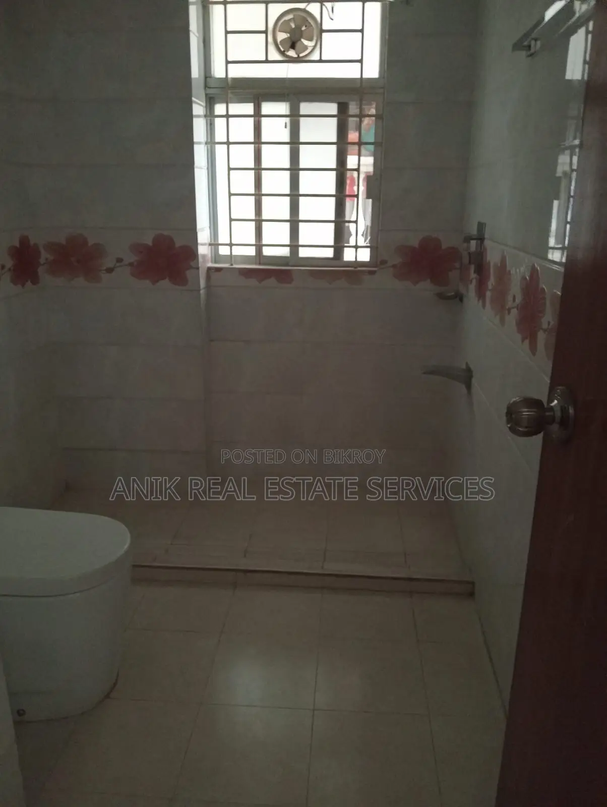 বনানীতে ভালো মানের ৪ বেডরুমের আনফার্নিশড ফ্ল্যাট ভাড়া