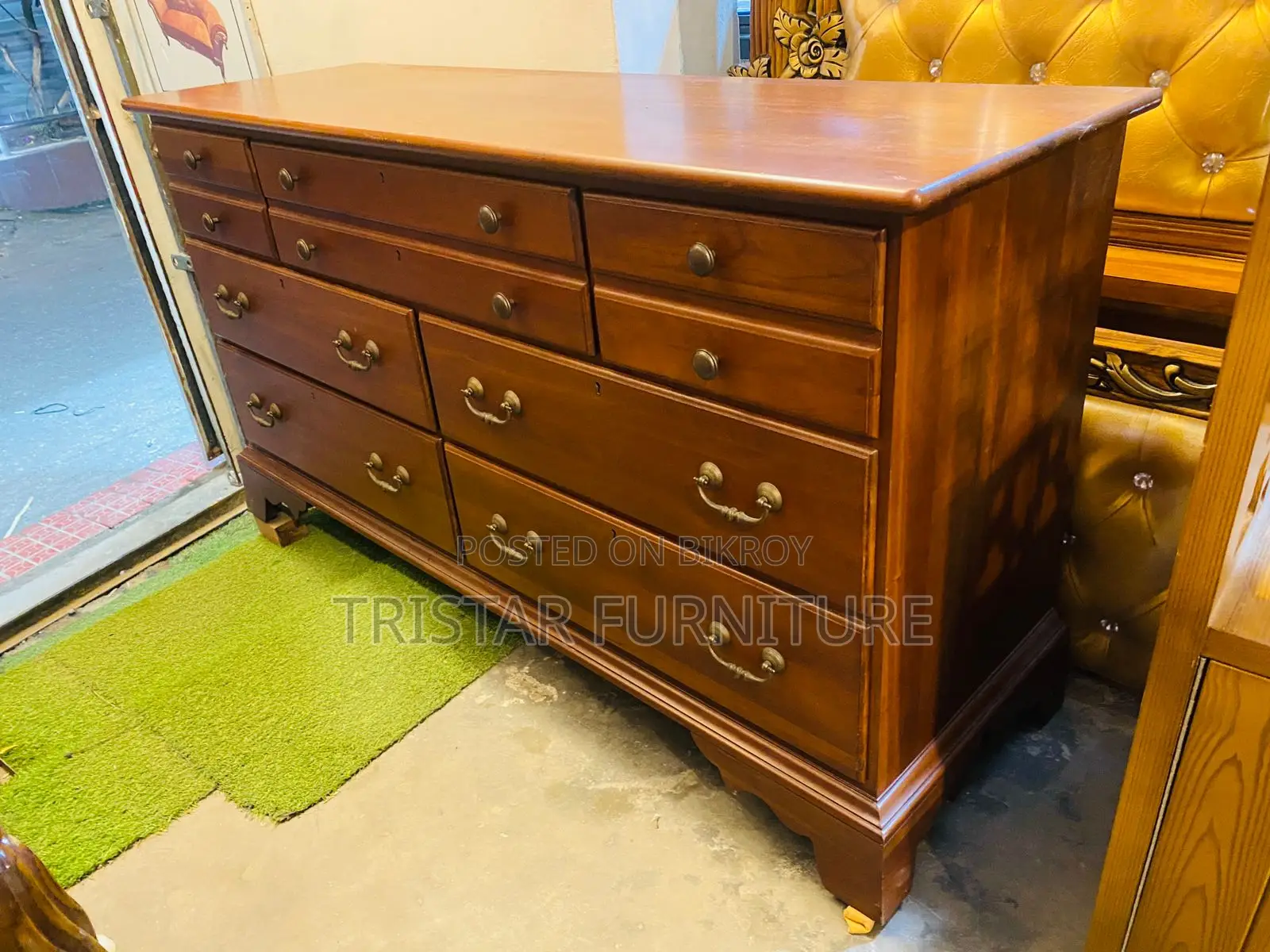 Cherry Chippendale Style bedroom set