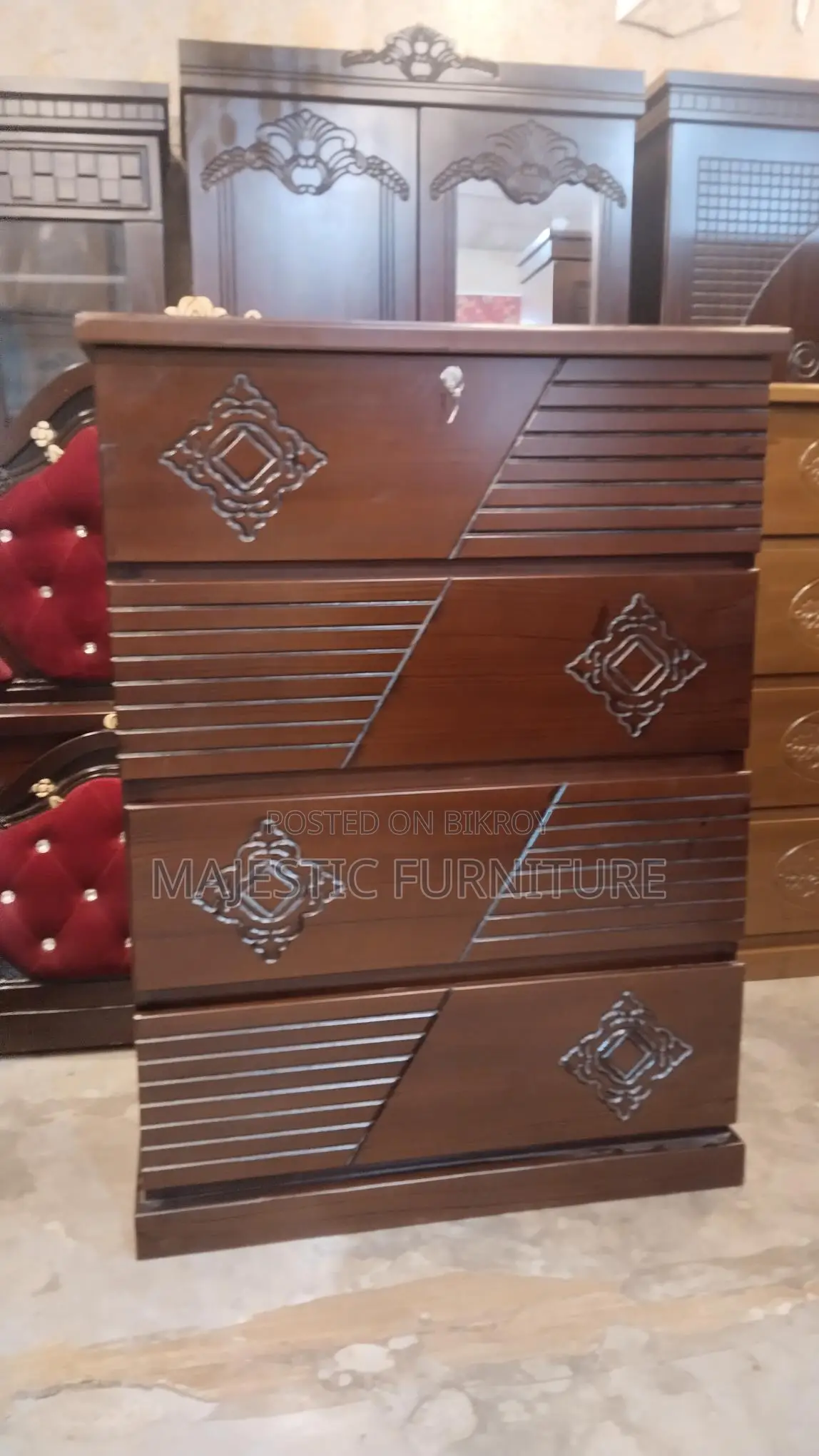 চেস্ট ড্রয়ার। M # 644