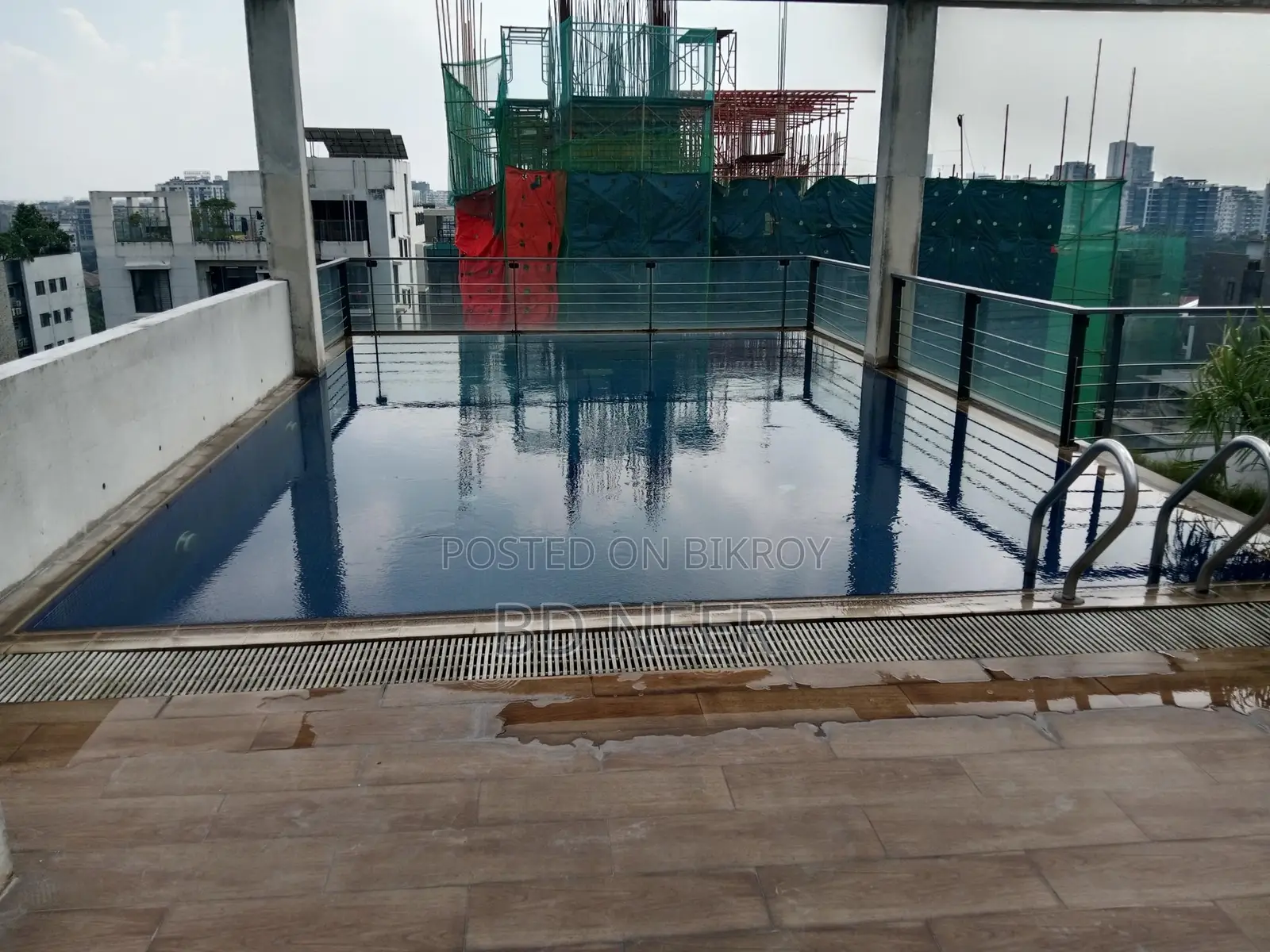 Brand new morden interior gym & pool apt available in Gulshan 2 North s