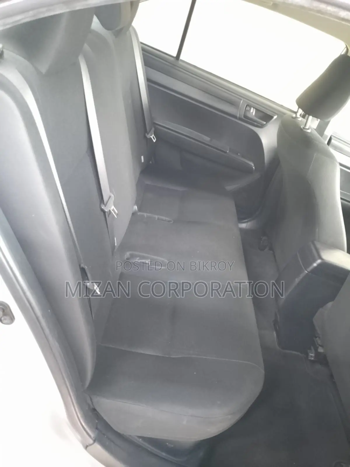 Toyota Axio 1.5 Hybrid 2WD 2020 Silver