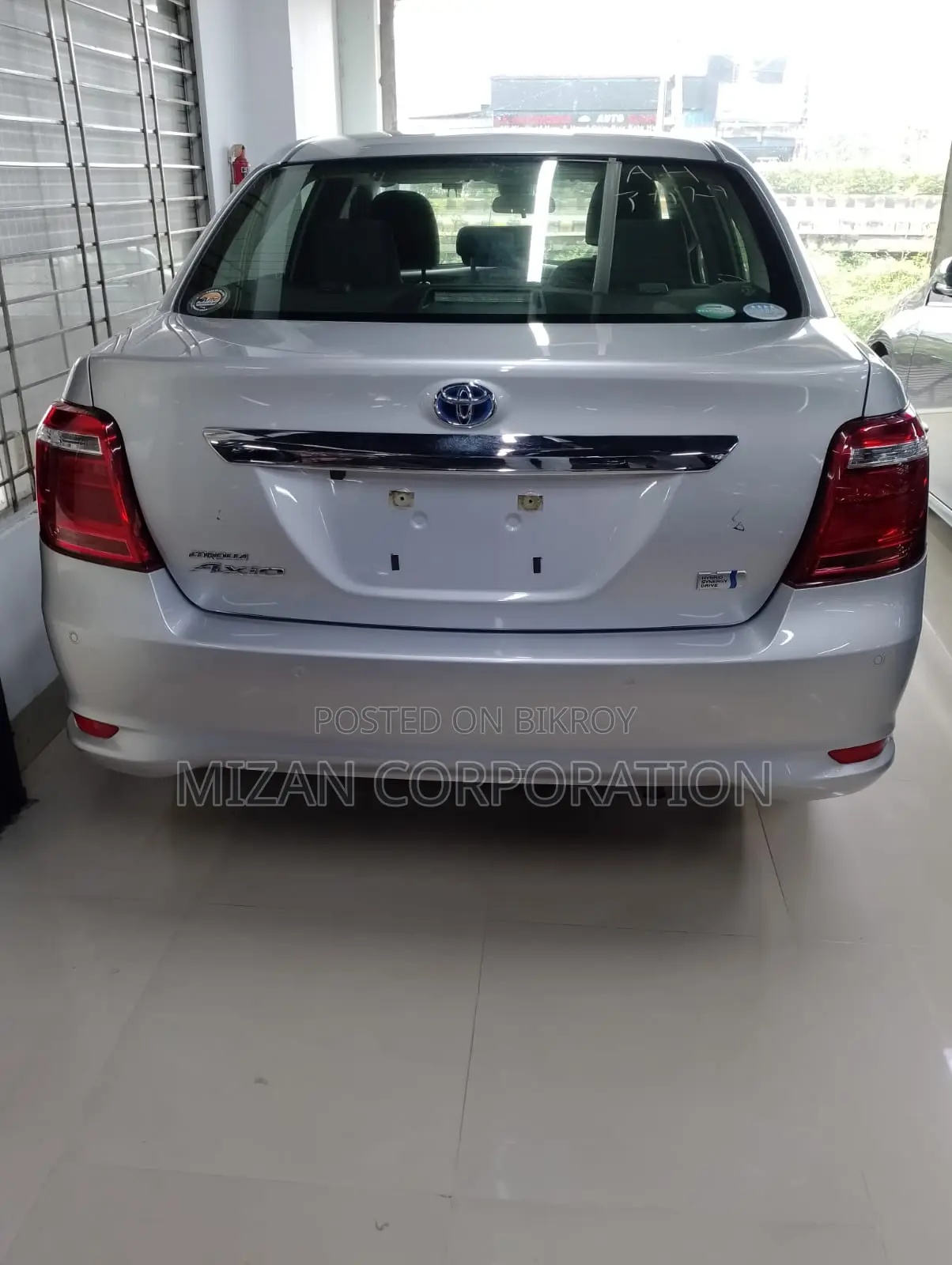 Toyota Axio 1.5 Hybrid 2WD 2020 Silver