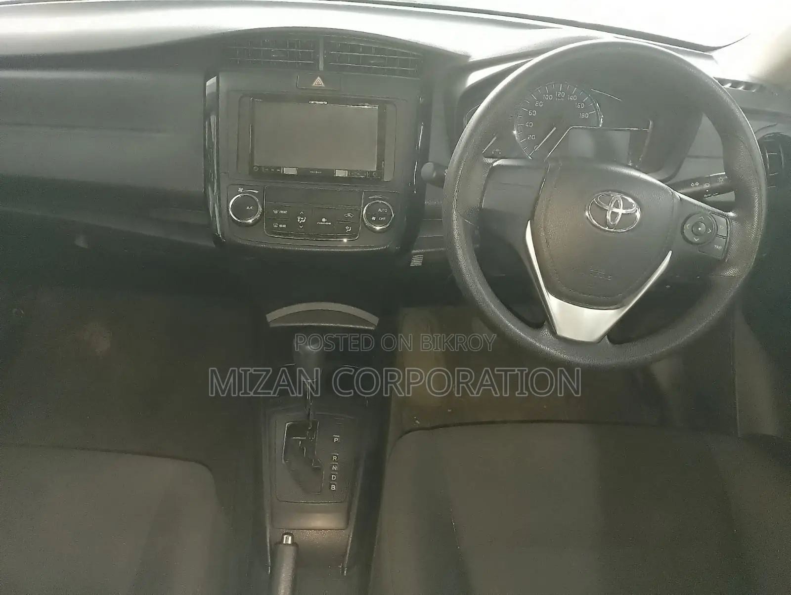Toyota Axio 1.5 Hybrid 2WD 2020 Silver