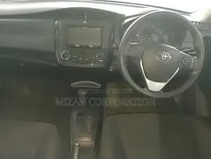 Toyota Axio 1.5 Hybrid 2WD 2020 Silver