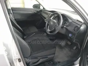 Toyota Axio 1.5 Hybrid 2WD 2020 Silver