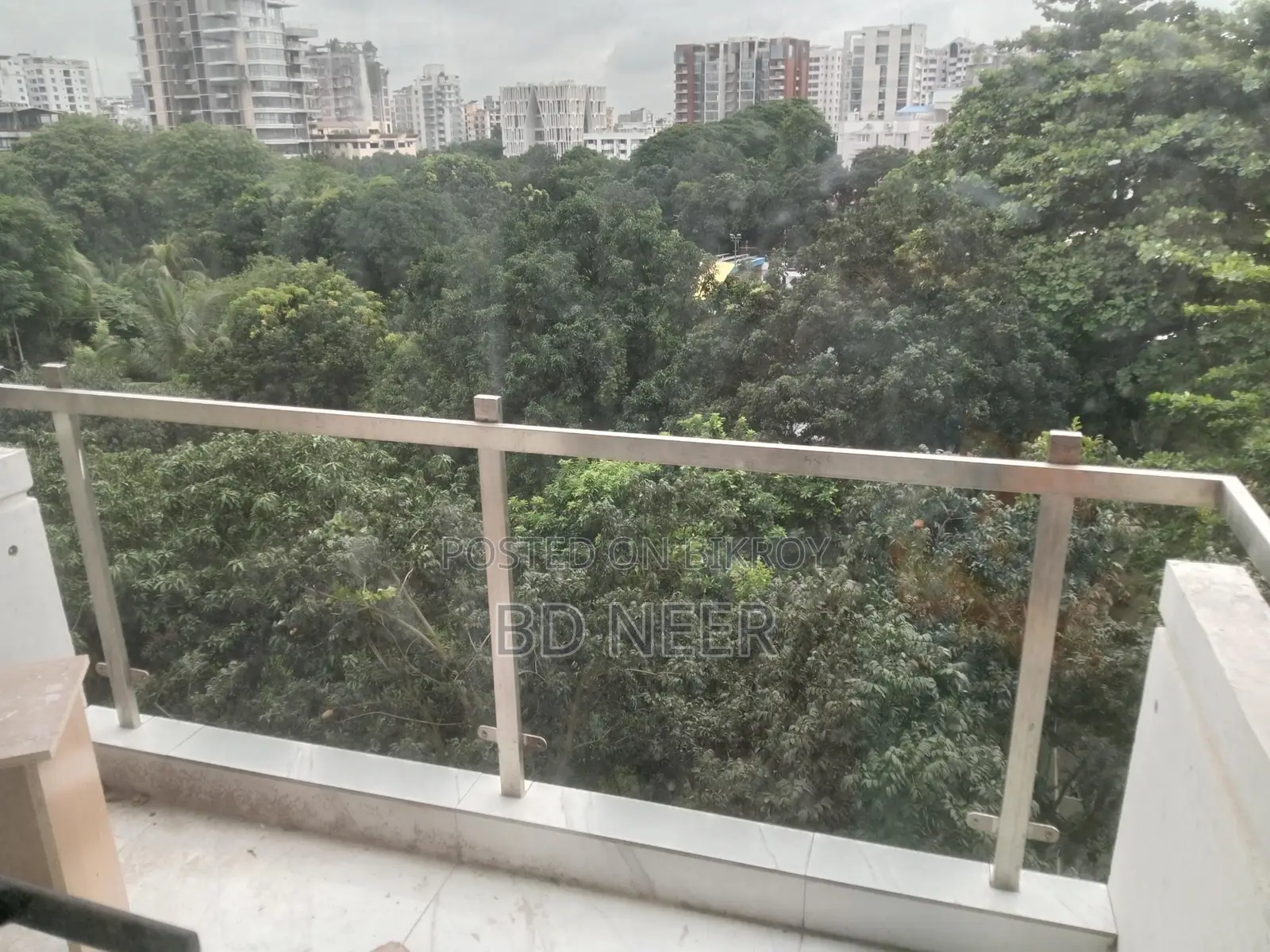 Brand new morden interior gym & pool apt available in Gulshan 2 North s