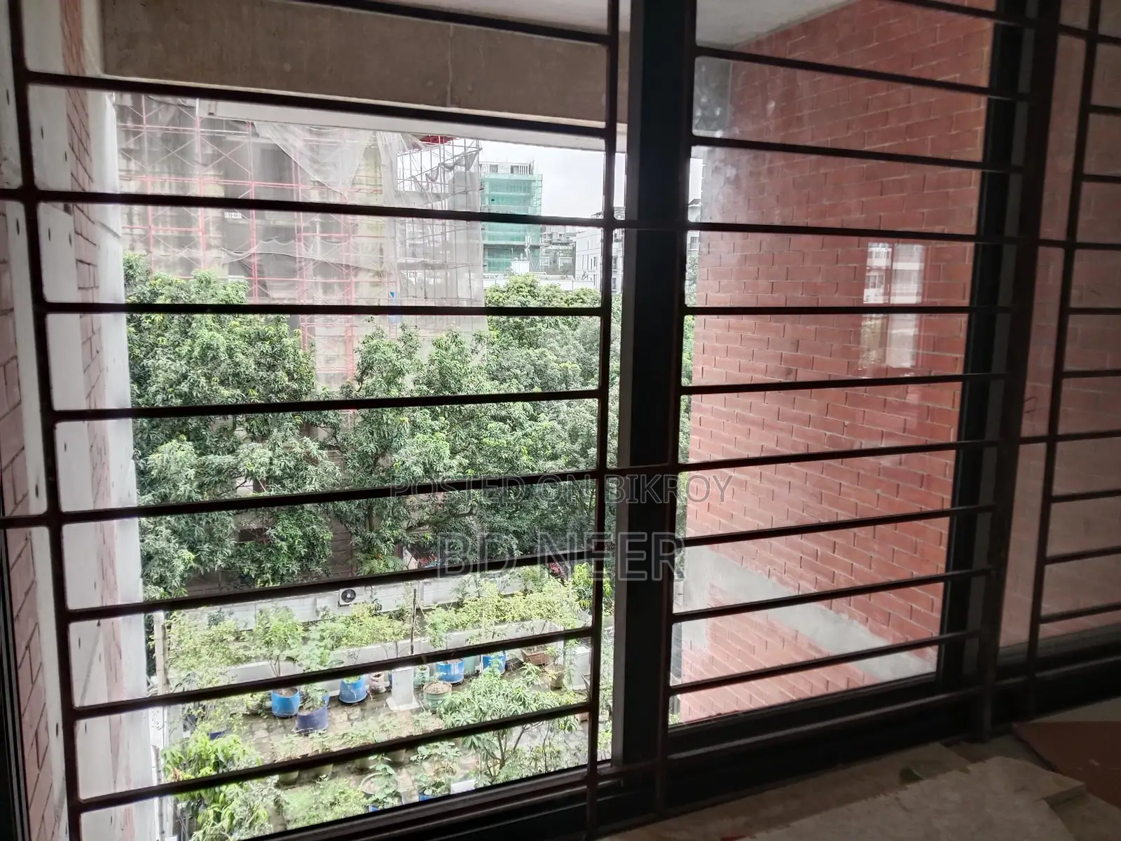 Brand new morden interior gym & pool apt available in Gulshan 2 North s