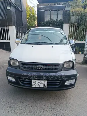 Toyota Noah 2.0 FWD (8 Seater) 2006 White