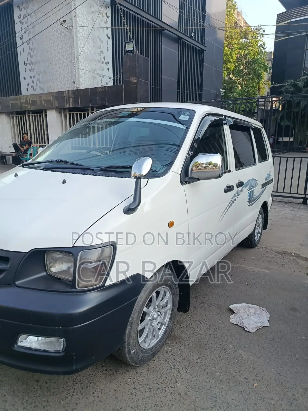 Toyota Noah 2.0 FWD (8 Seater) 2006 White