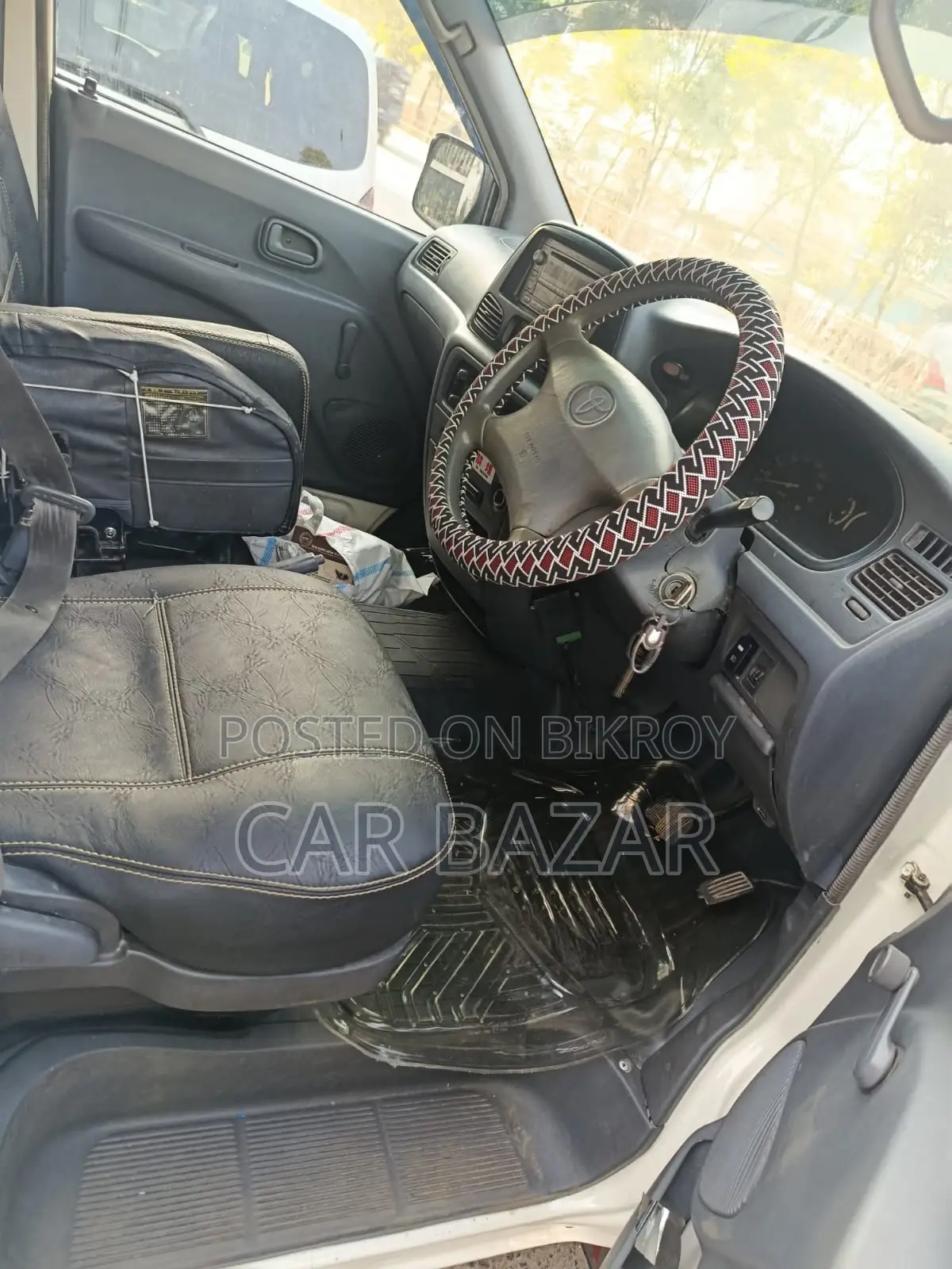 Toyota Noah 2.0 FWD (8 Seater) 2006 White
