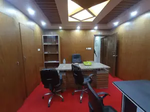 উত্তরায় ১৮০০ বর্গফুটের বিলাসবহুল ফুল ফার্নিশড অফিস স্পেস ভাড়ার জন্য