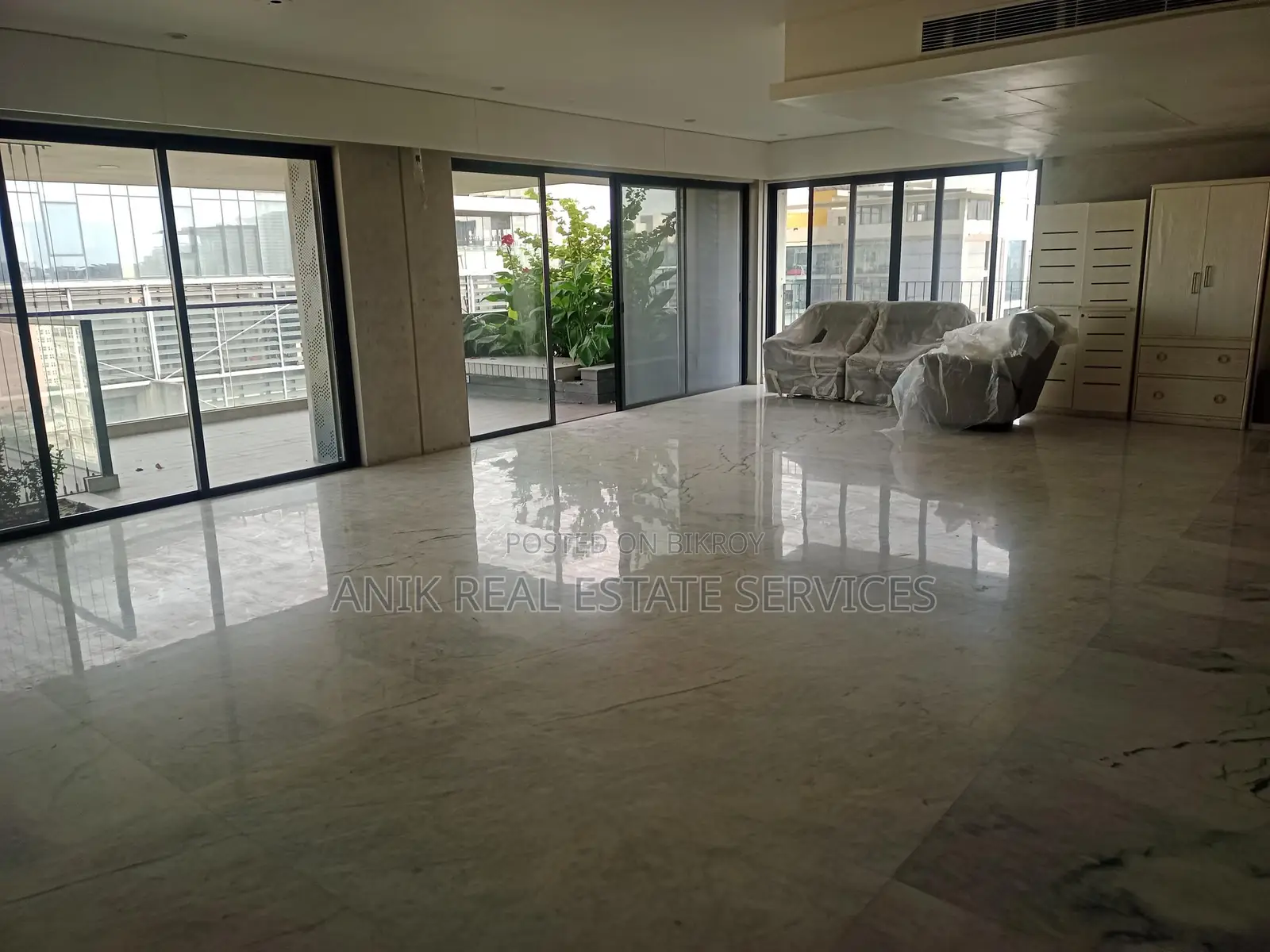 Swmming pool Gym Semi Farnised Flat Rent At Gulshan North