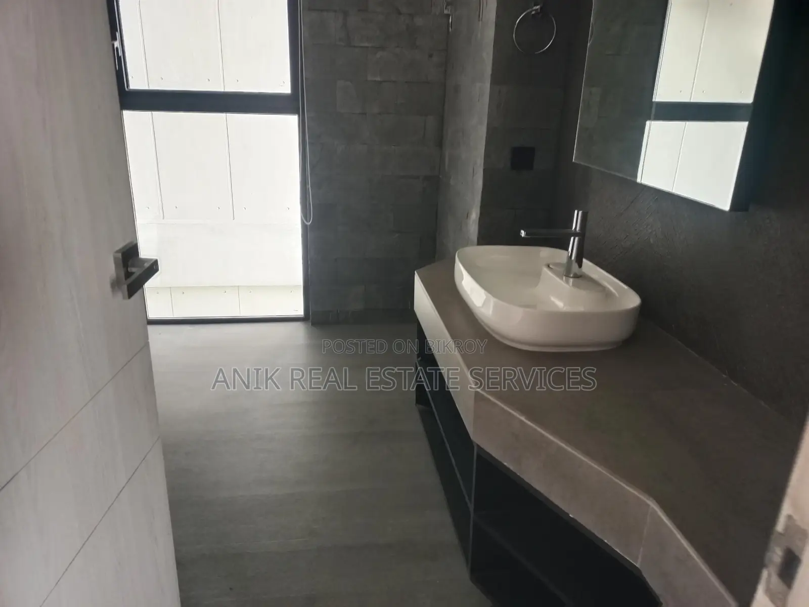 Swmming pool Gym Semi Farnised Flat Rent At Gulshan North