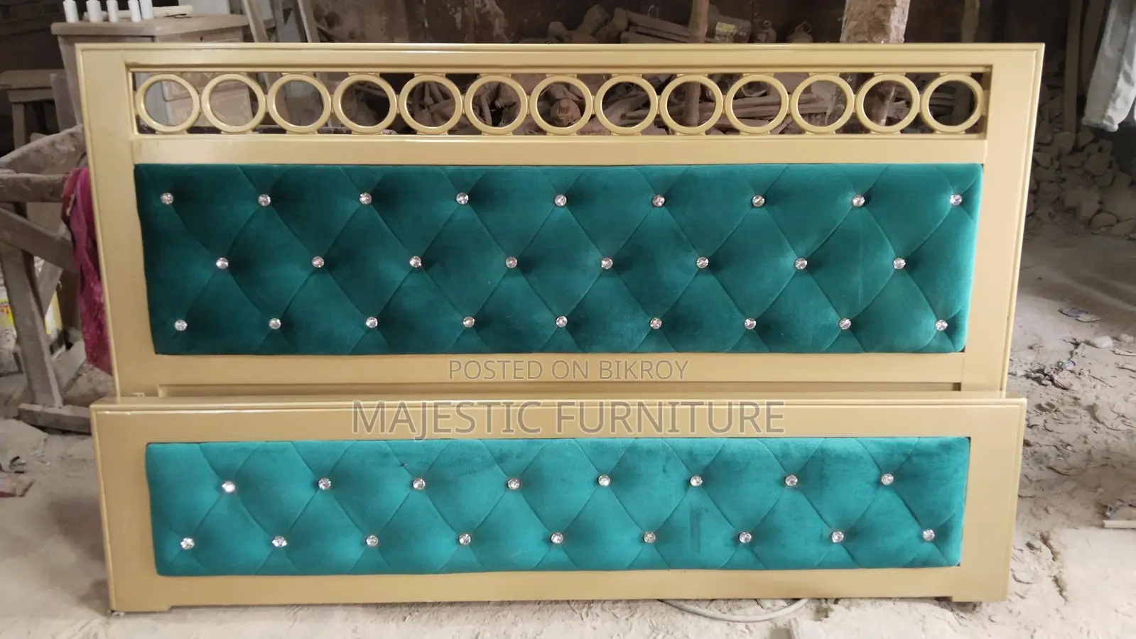 New Bed Marron Velvet. M 314