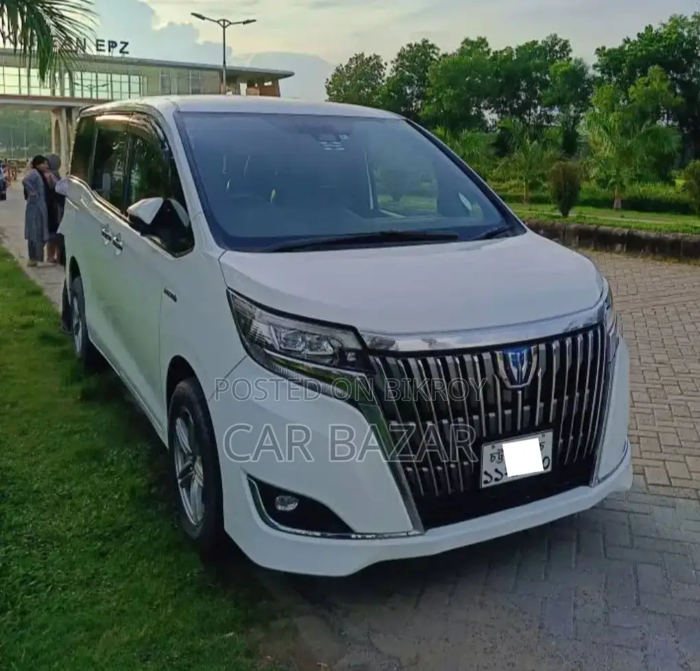 Toyota Noah Esquire Gi Premium 2018