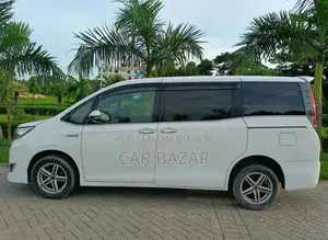 Toyota Noah Esquire Gi Premium 2018