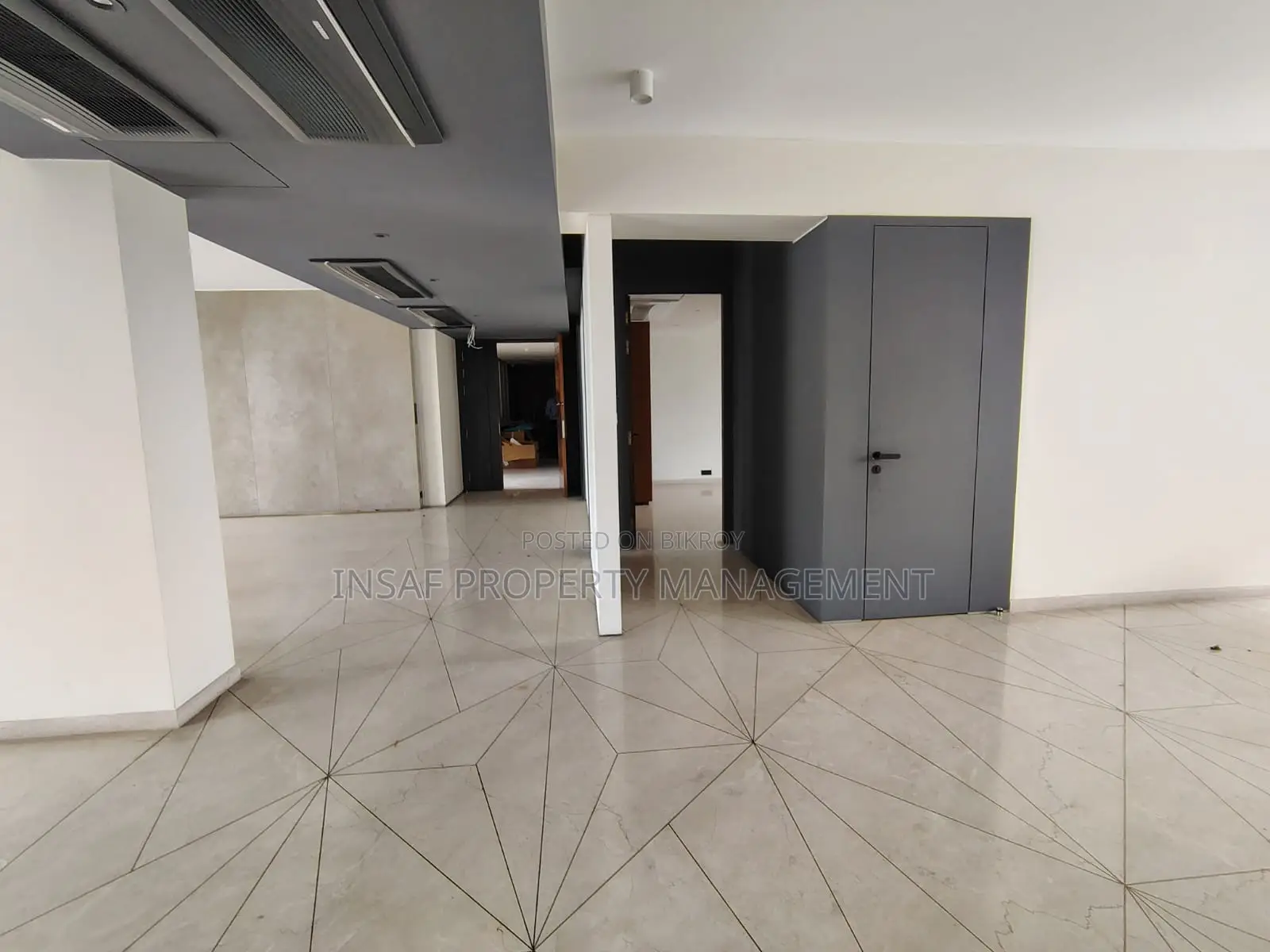 3bdrm Apartment in Gulshan for sale