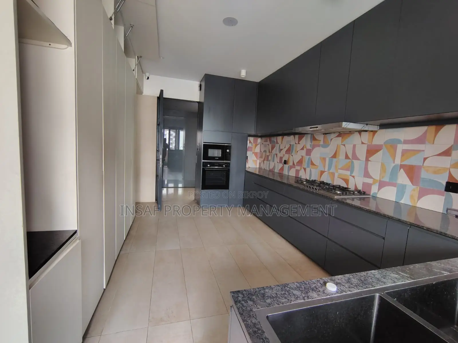 3bdrm Apartment in Gulshan for sale