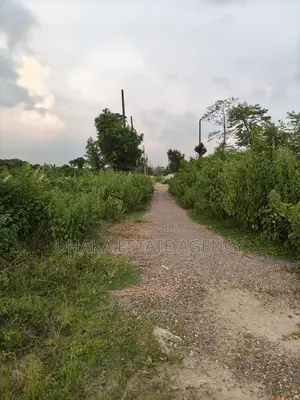 7.5 Katha Plot for Sale in Sector 18 Due to Urgent Need for Cash