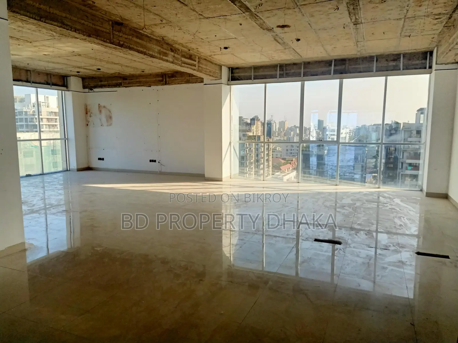 2450 Sqft Open Commercial New Building Rent in Banani