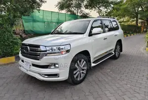 Toyota Land Cruiser V8 ZX FULL HOUSE 2021
