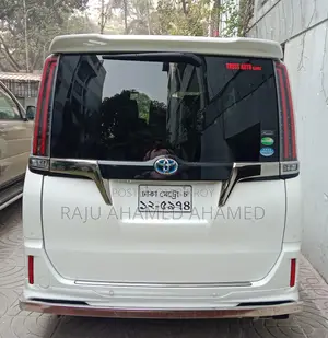 এস্কয়ার নোয়া ভাড়ার জন্য