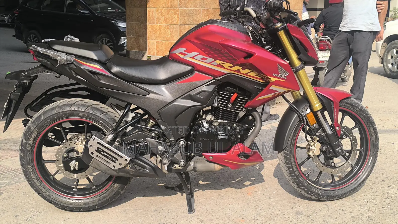 Honda Hornet 2025 Red