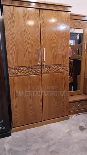 নতুন ২ পাল্লার কানাডিয়ান ওক ভিনিয়ার আলমারি।