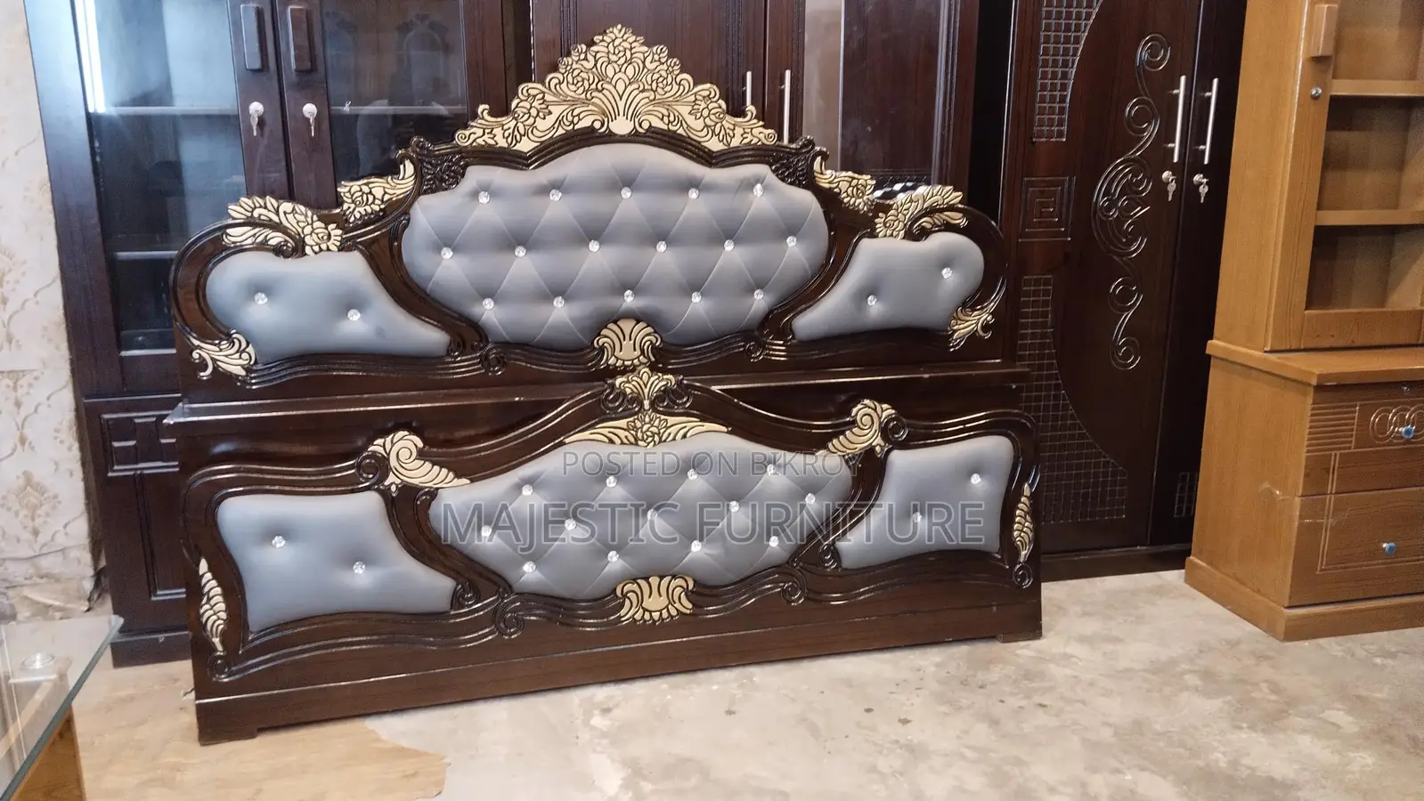NEW BED ASH LEATHER. M # 274