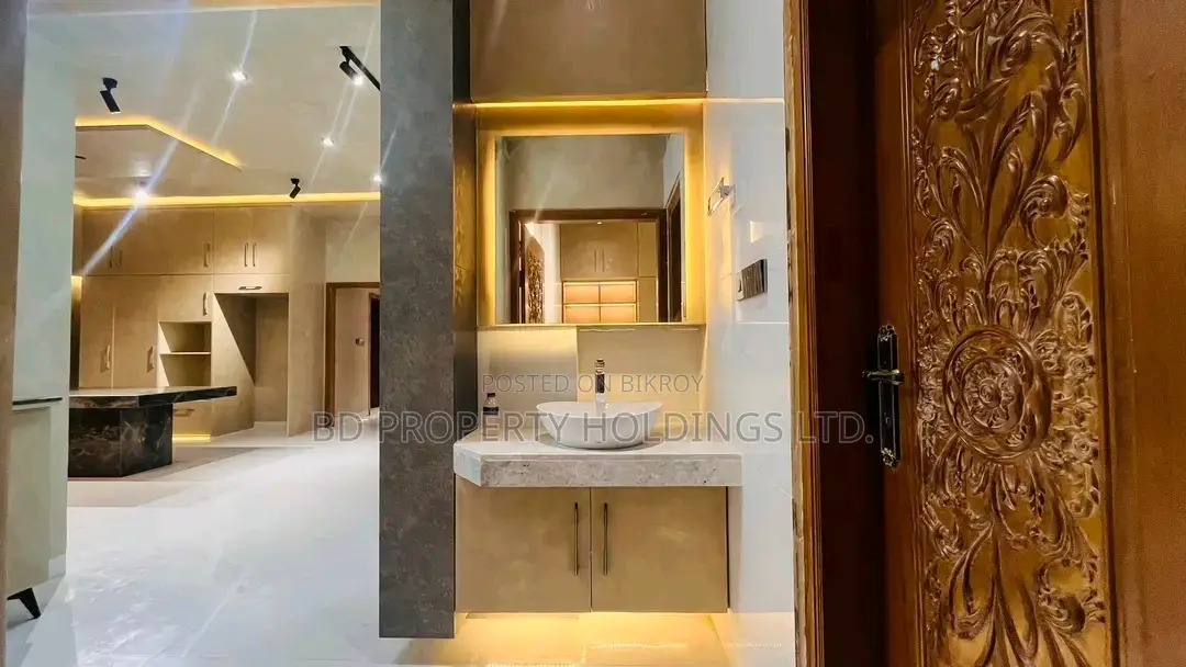 3bdrm Apartment in Basundhara for Rent