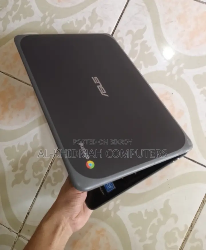 Asus Chromebook Mini Laptop, 4/32, Courier Delivery Available.