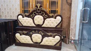 NEW BED 6/7 FEET LEATHER. M # 619
