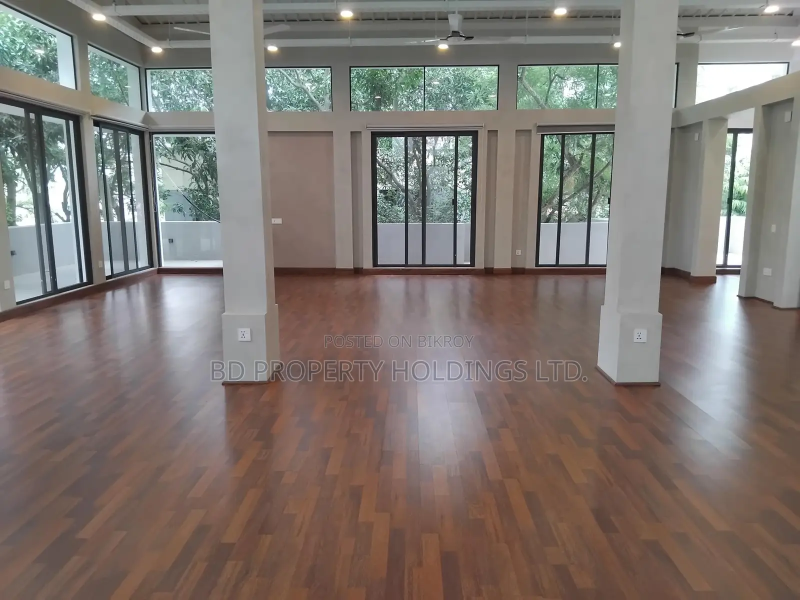 9bdrm House in Uttara for Rent